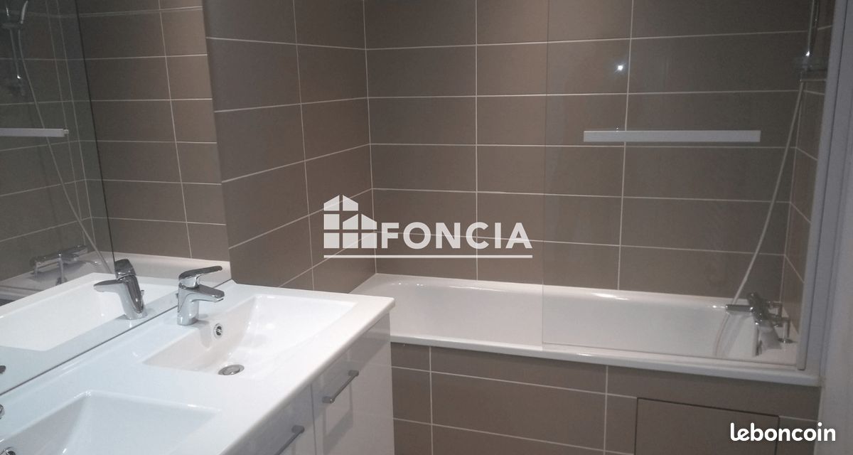 Maison 5 pièces 116 m² · à Poitiers · 116 m² · 883 €/mois