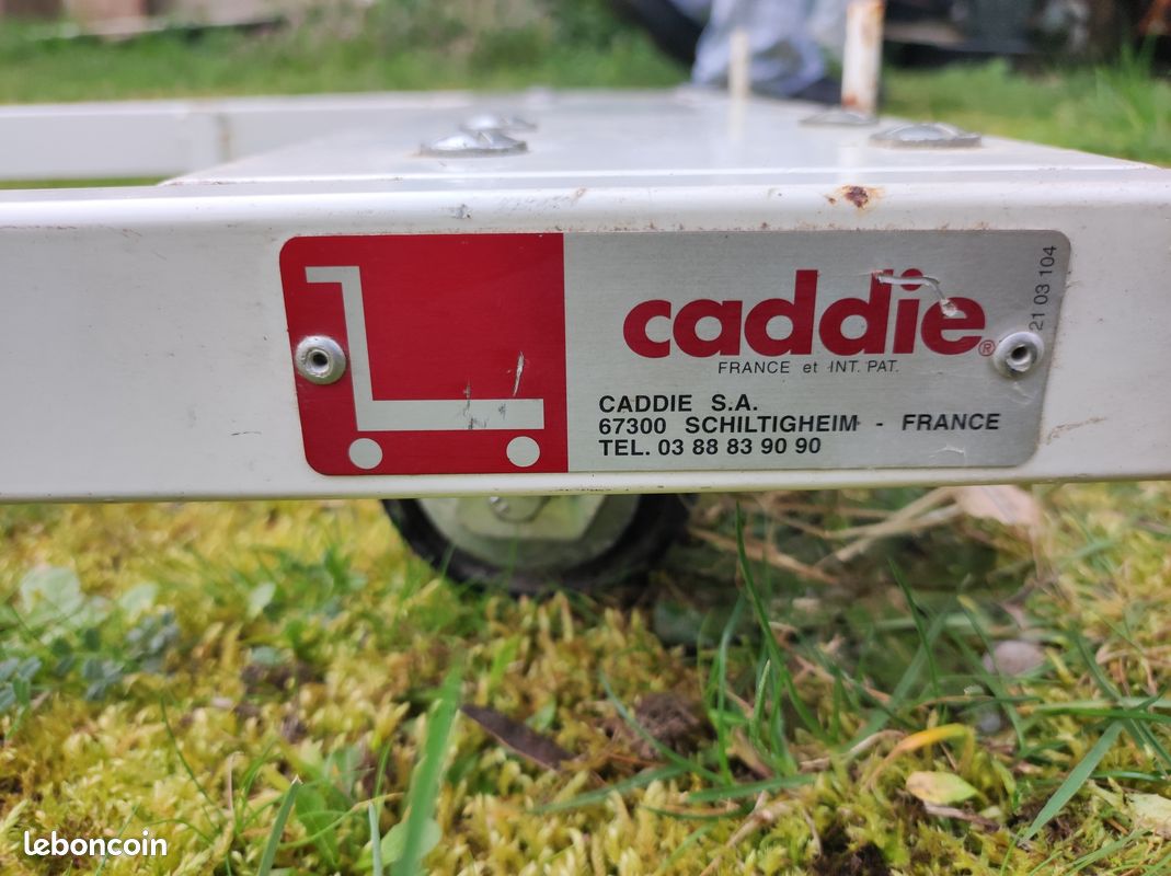 Socle Métallique robuste à Roulettes de la marque Caddie (image 1)