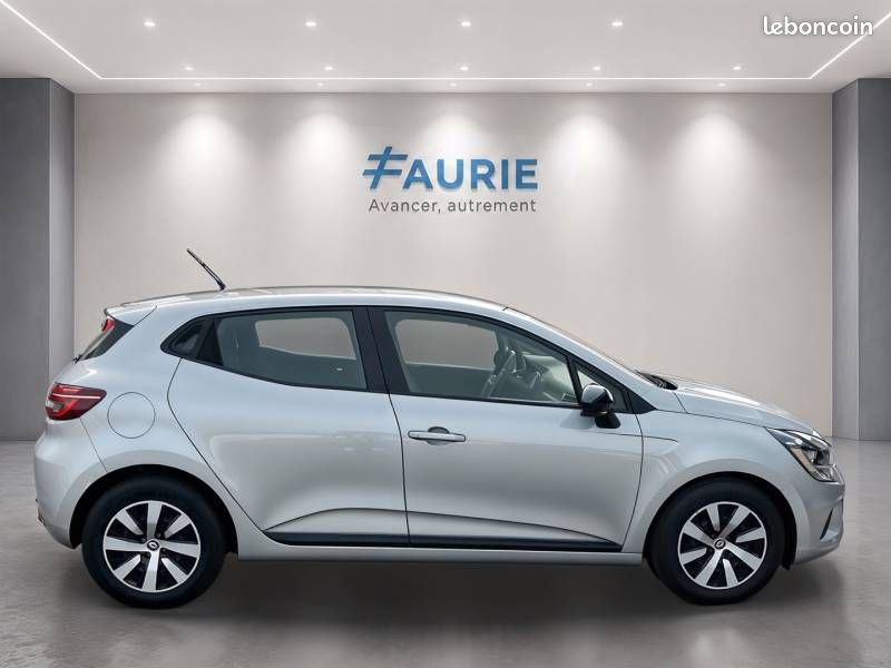 Renault Clio TCe 90 Equilibre (image 4)