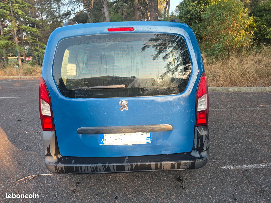 Peugeot Partner 1.6 HDI Active 115ch / 1er main (image 5)