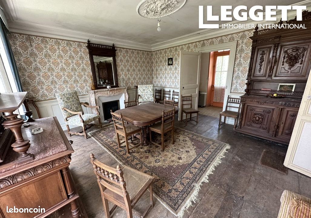 Maison 8 pièces 250 m² - Mosnac-Saint-Simeux 16120 (image principale 7)