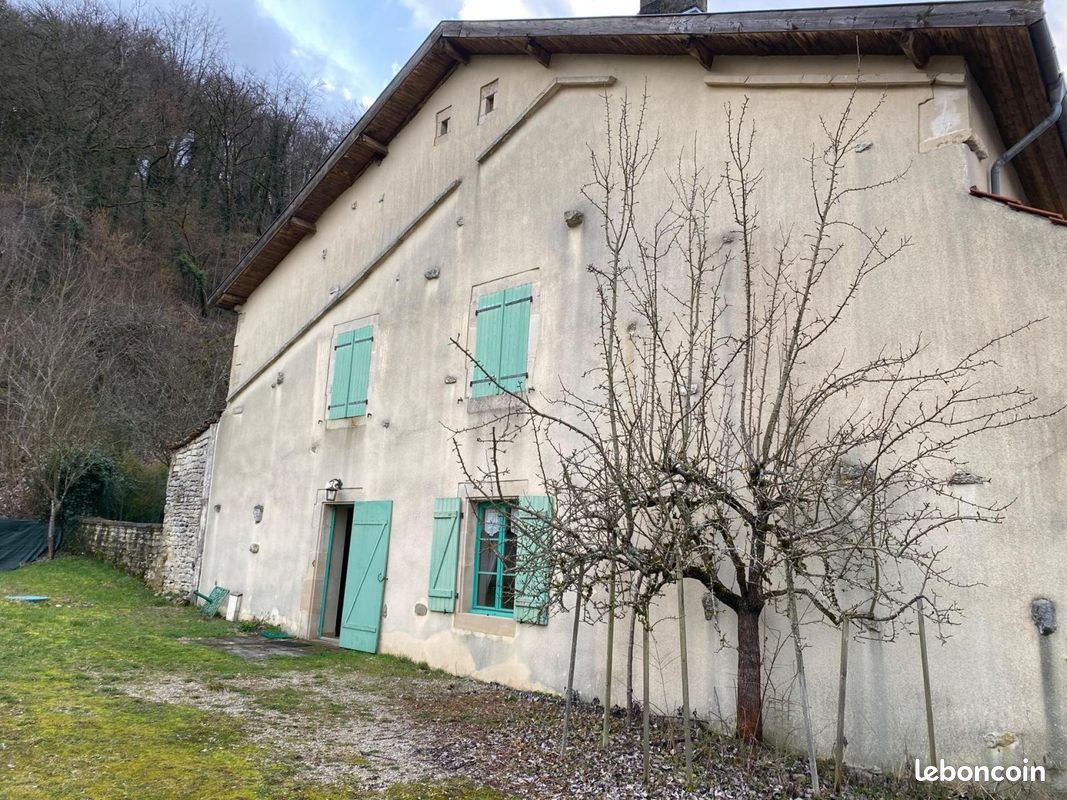 Maison 8 pièces 150 m² · à Saint-Amand-sur-Ornain · 150 m² · 129 000 €
