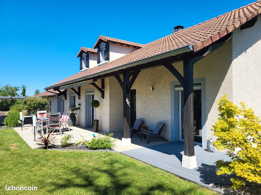 Maison 6 pièces 127 m² · à Saint-Didier-sur-Chalaronne · 127 m² · 349 000 €