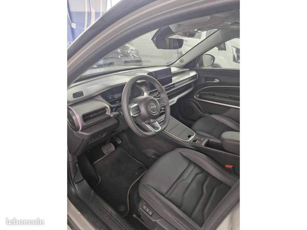 JEEP AVENGER 1.2 Turbo T3 - 100 Summit (image 8)