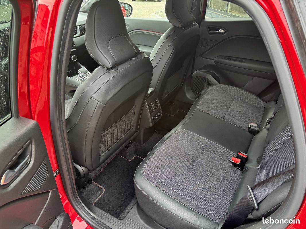 CAPTUR SL Rive Gauche E-Tech hybride 145 (image 4)