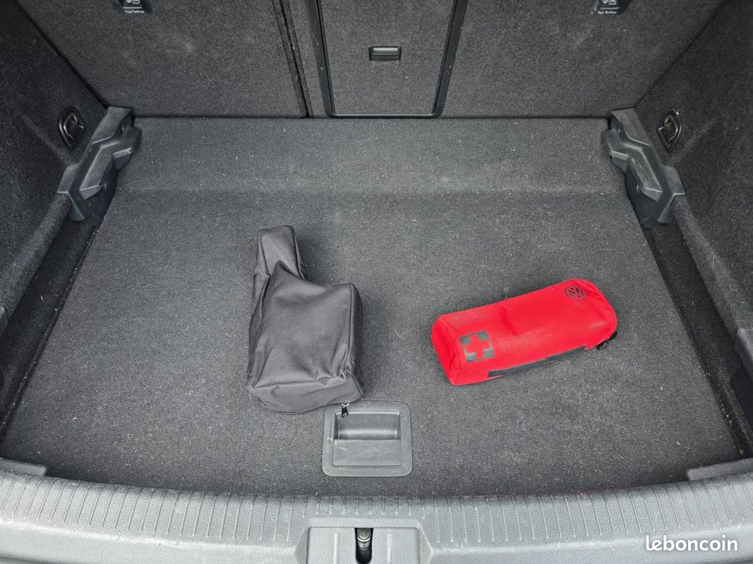 VOLKSWAGEN GOLF GTI Performance 2.0 16V TSI - 245 cv - BV DSG 7 (image 11)