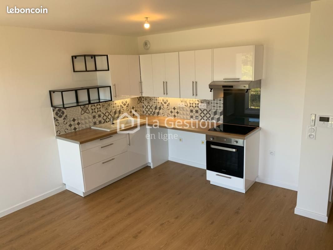 Appartement 2 pièces 43 m² · à Villeneuve-le-Roi · 43 m² · 864 €/mois