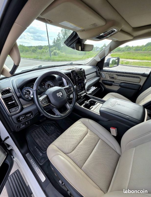 Dodge RAM 1500 Limited Crew Cab 5.7 V8 HEMI 4X4 (image 12)