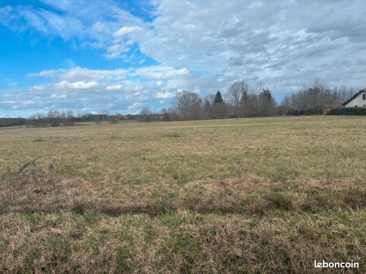Terrain 17000 m² · à Monségur · 35 000 €