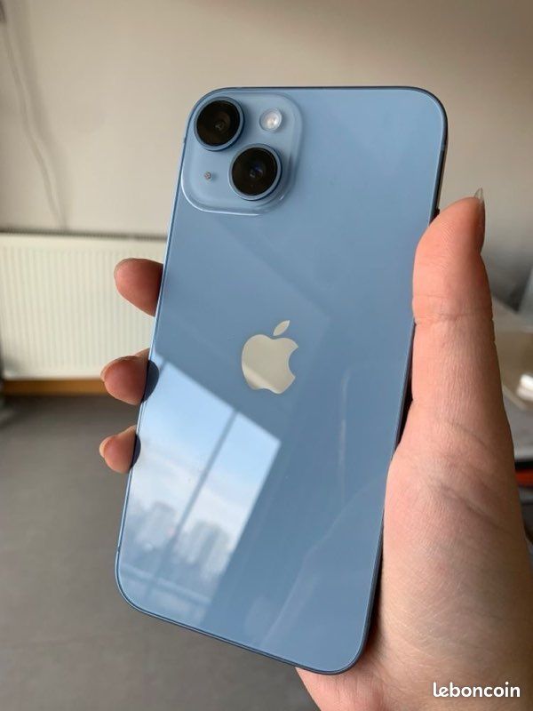 IPhone 14 (image 1)