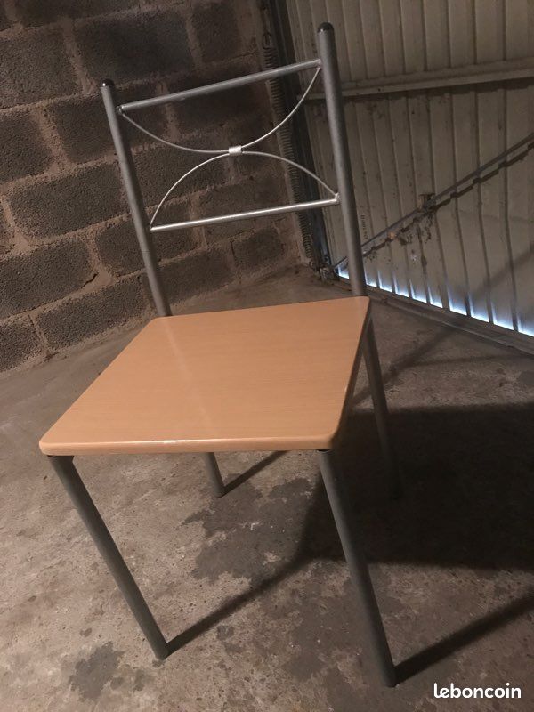 Chaise URGENT (image 3)