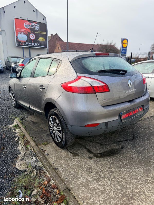 RENAULT MÉGANE 3 1.5 DCI 110cv (image 4)