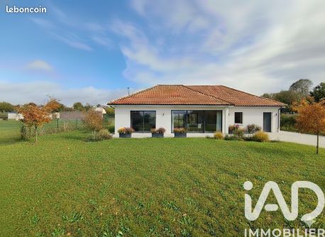Terrain 1200 m² Aujac