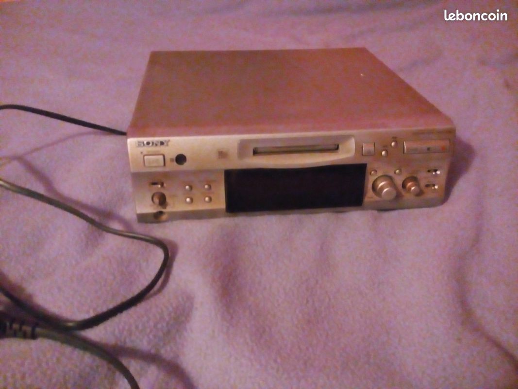 Lecteur Mini-Disc Sony MDS-S39 (image 1)