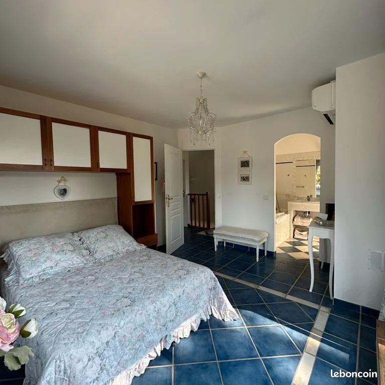 Villa à louer pour août à lorgues 6 à 10 personnes (image 6)