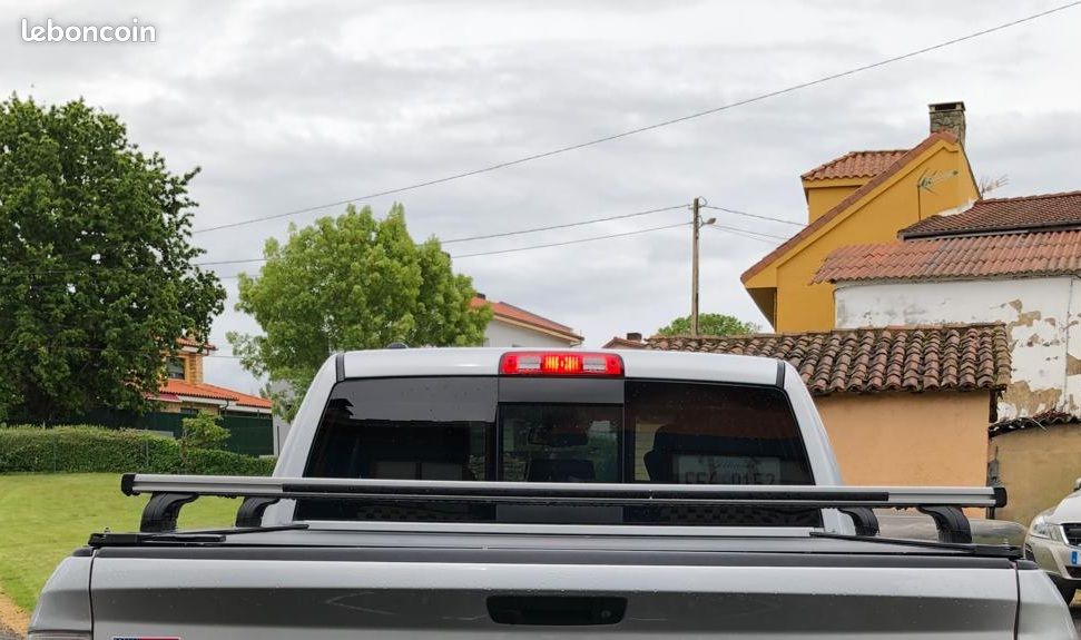 Retrax Pro XR tonneau cover for Dodge RAM 1500 (2009-2018) (image 1)
