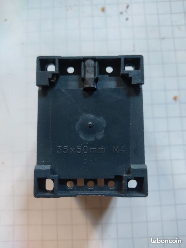 Schneider LP1K09 (image 3)
