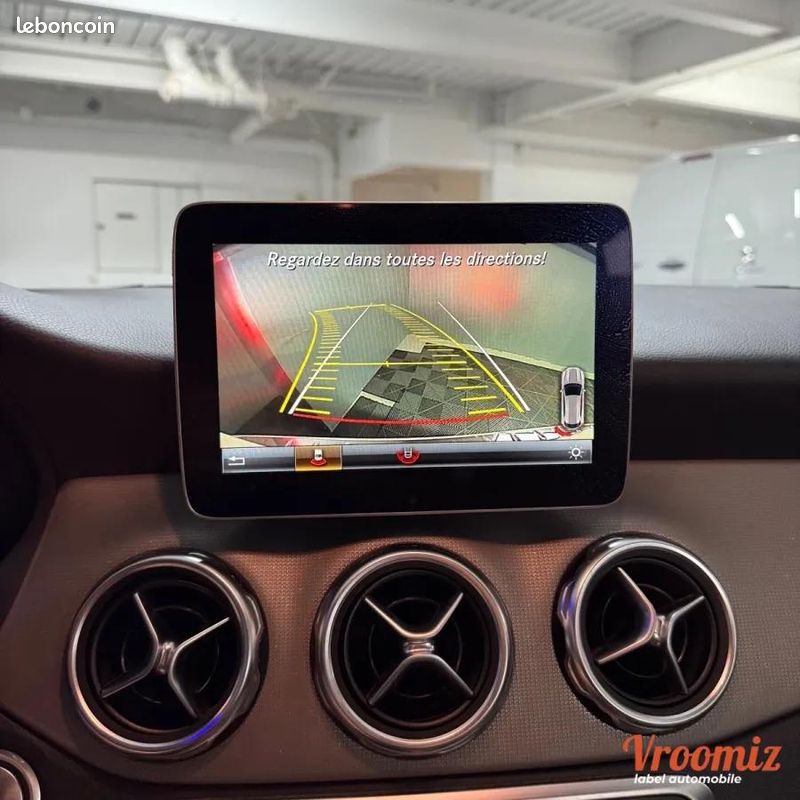 Mercedes Classe Gla (2) 180 SENSATION 7G-DCT - CAMERA/CARPLAY/CLIM/BOITE AUTO/GPS - GARANTIE 3MOIS (image 27)