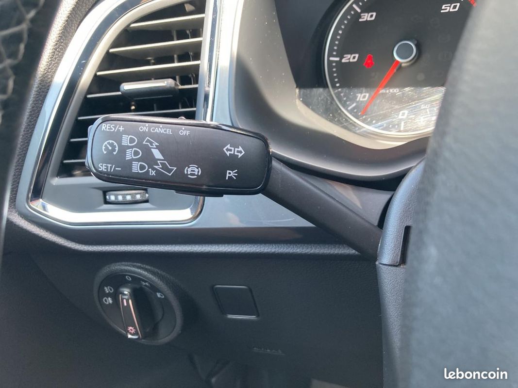 SEAT ATECA 1.6 TDI - 115 - Référence (image 24)