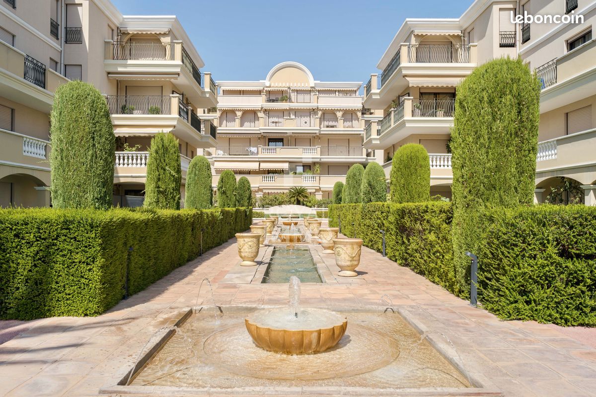 Appartement 3 pièces 73 m² · à Hyères · 73 m² · 118 000 €