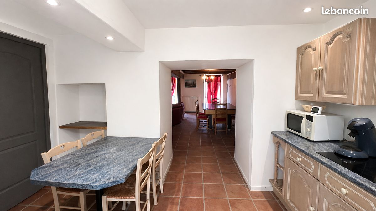 Maison 7 pièces 213 m² · à Segré-en-Anjou Bleu · 213 m² · 205 350 €