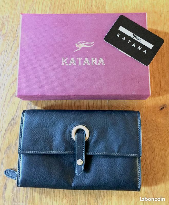 NEUF Portefeuille femme compagnon 100% cuir noir Accessoires