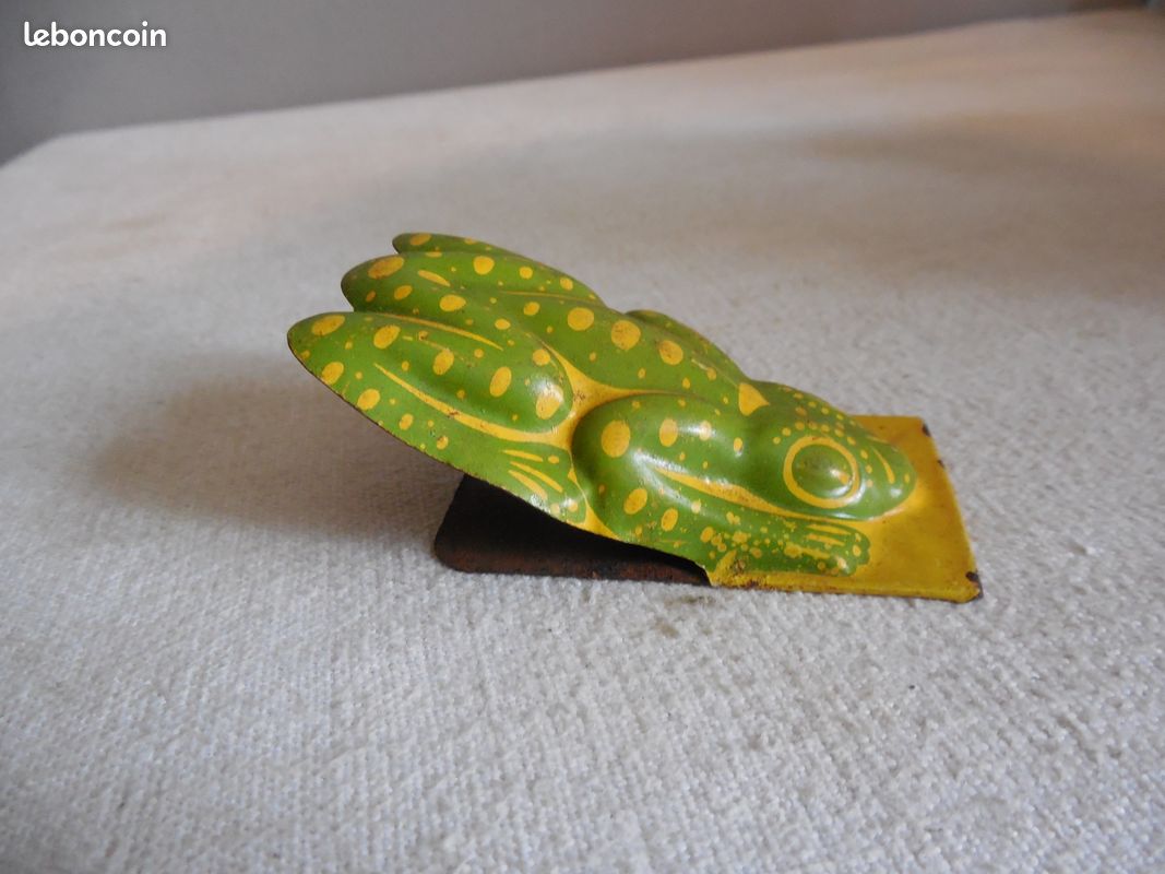 Jouet Ancien En Tôle Lithographiée - Grenouille à Cliquet, Occasion, Vintage
