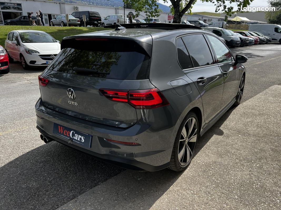 VOLKSWAGEN GOLF 2.0 TDI 200 SCR GTD DSG BVA- TOIT OUVRANT PANORAMIQUE / SUIVI 100% VW / GARANTIE 12 mois (image 2)