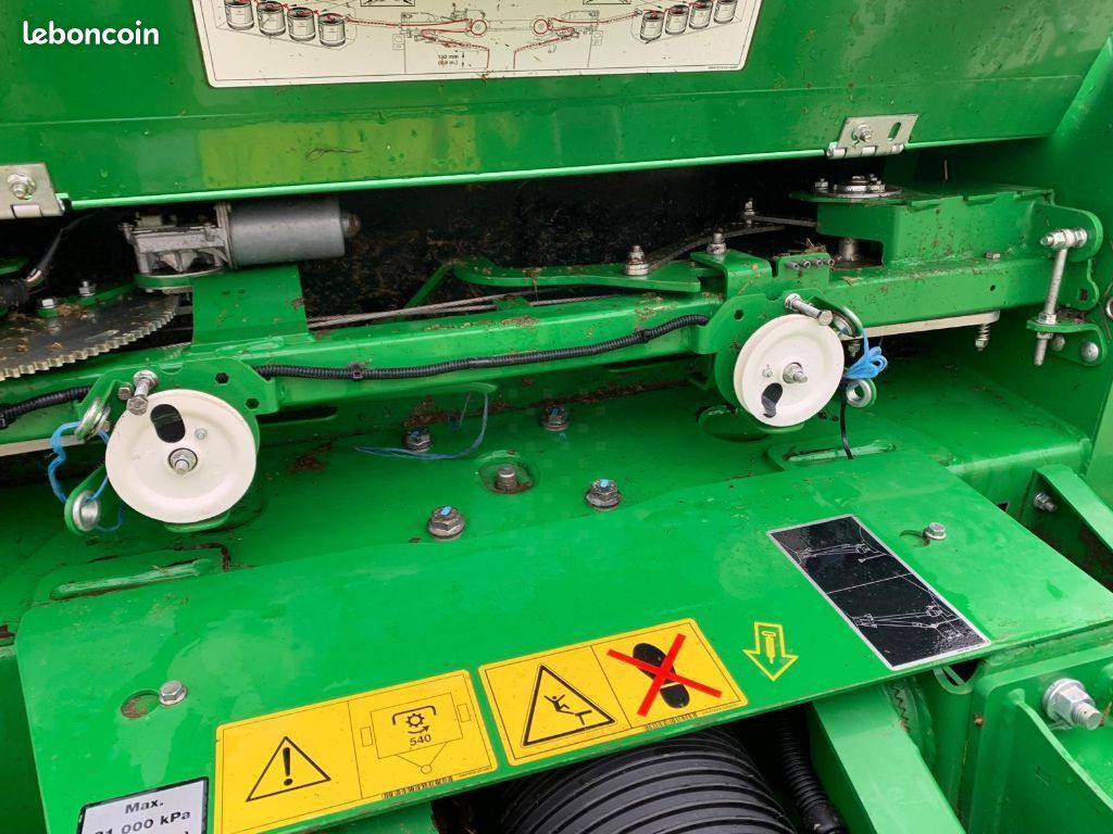 John Deere 451M (image 24)