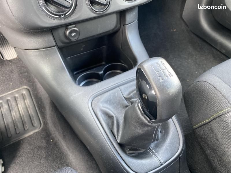 Citroen C3 1.2 PureTech 83ch S&S YOU (image 18)