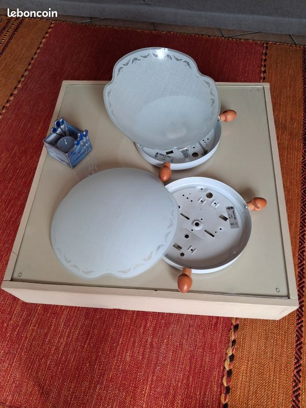 Plafonnier (image 1)
