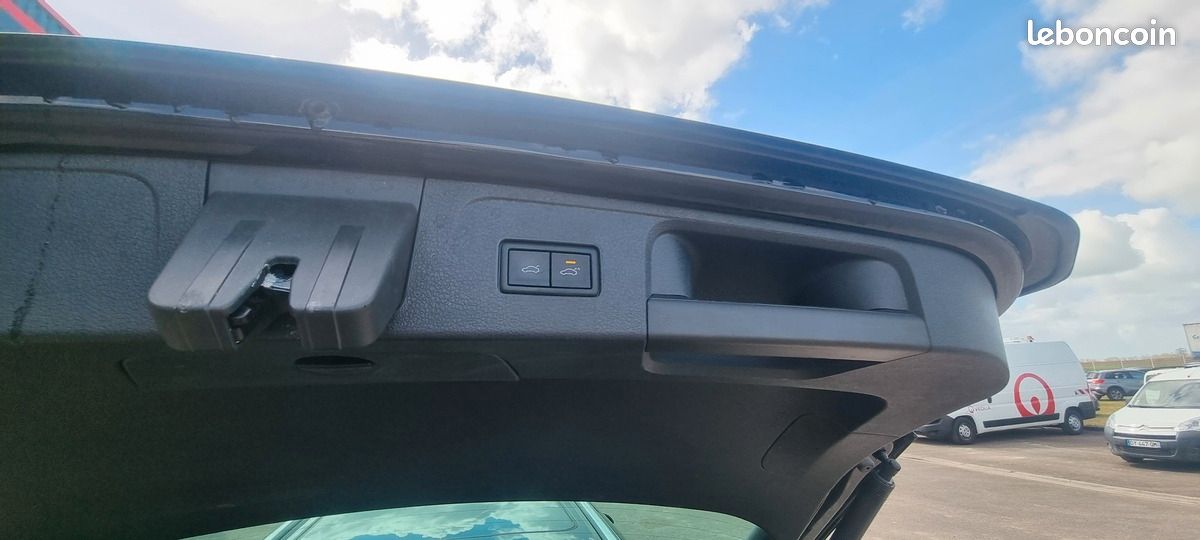Volkswagen Passat VII SW 1.5 L TFSI 150 DSG7 CARAT (image 10)