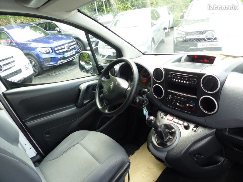 Citroen BERLINGO 20 L1 1.6 VTI 95 CONFORT (image 12)