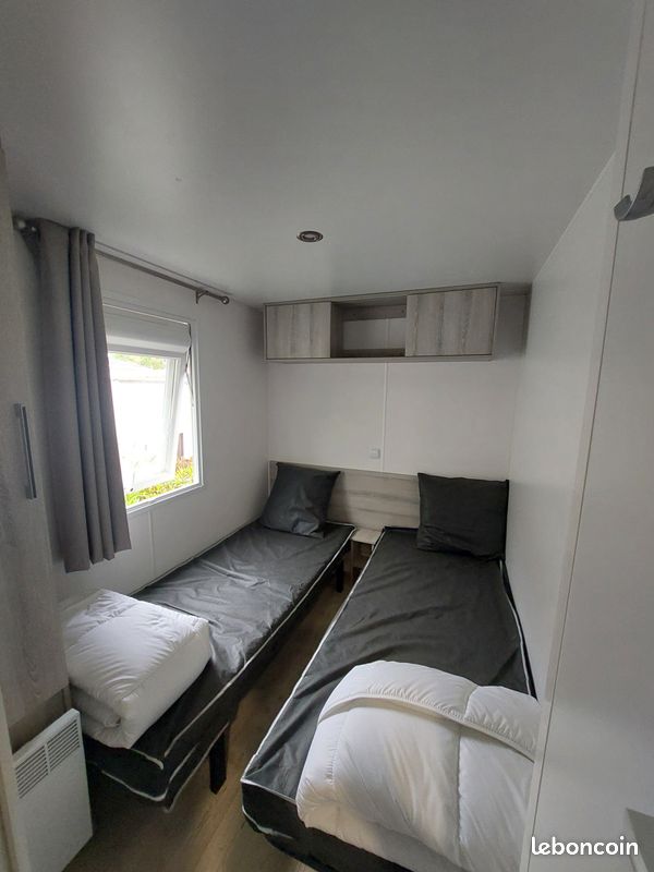 Mobilhome dans camping (image 3)