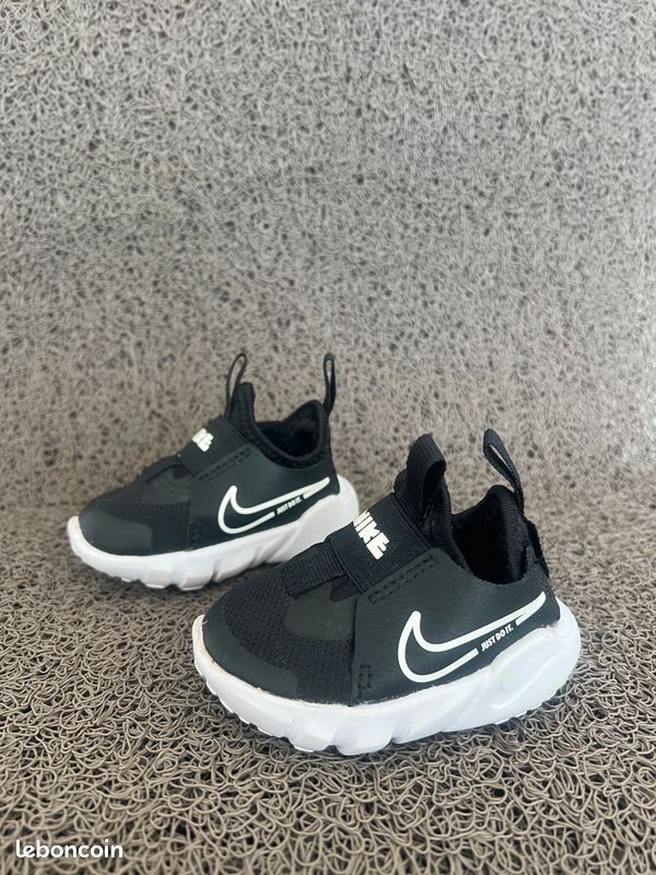 Baskets pour bébés Nike Flex Runner 2 noir pointure 17 (image 2)
