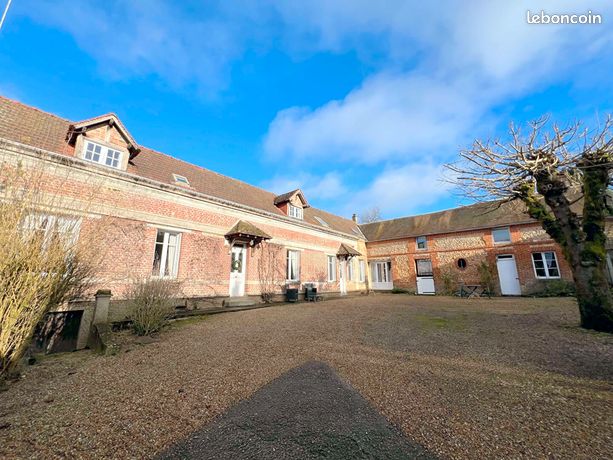 Propriété 8 pièces 261 m²