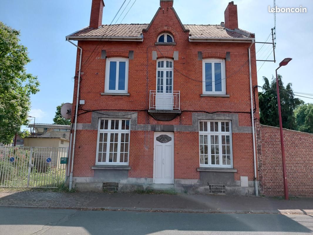 Maison 5 pièces 116 m² · à Guesnain · 116 m² · 159 000 €