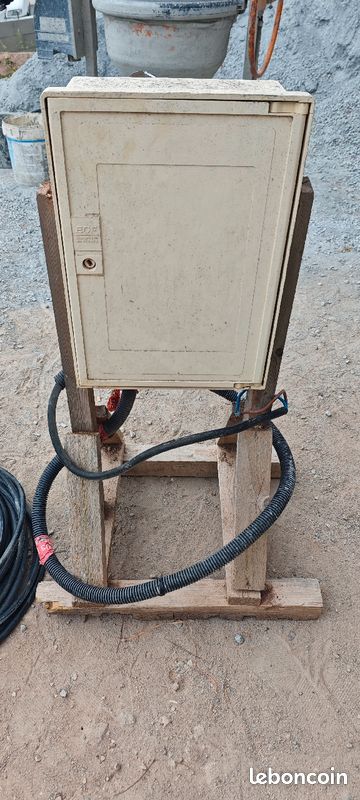 Coffret électrique de chantier provisoire (image 1)