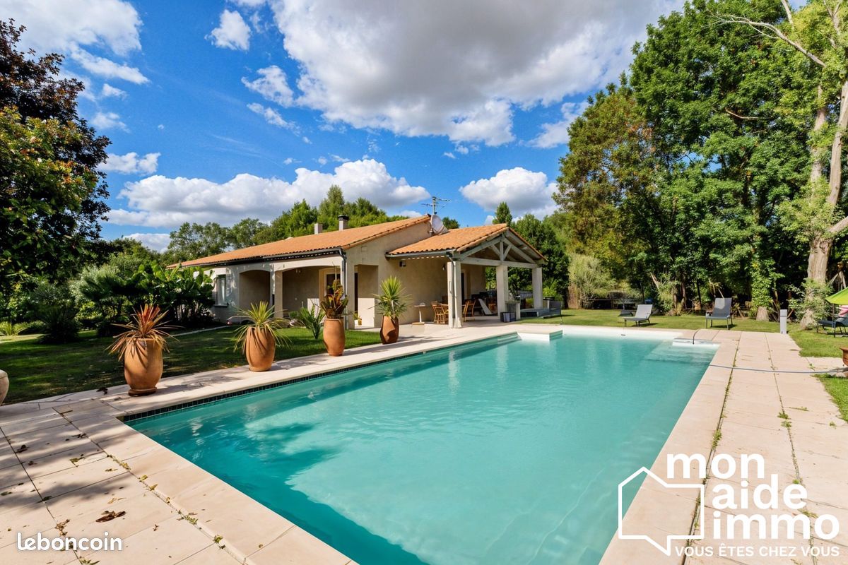 Maison 4 pièces 105 m² · à Ardillières · 105 m² · 398 000 €