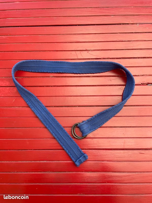 Ceinture bleue (image 1)