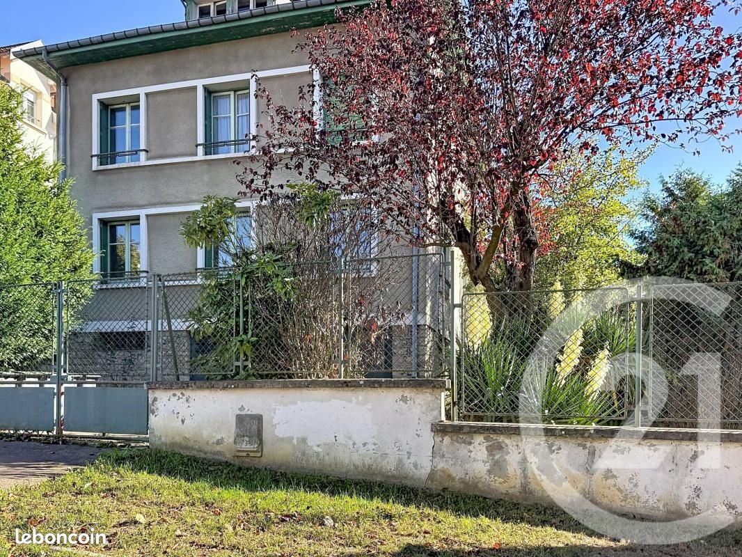 Immeuble 230 m² · à Villers-lès-Nancy · 230 m² · 565 500 €