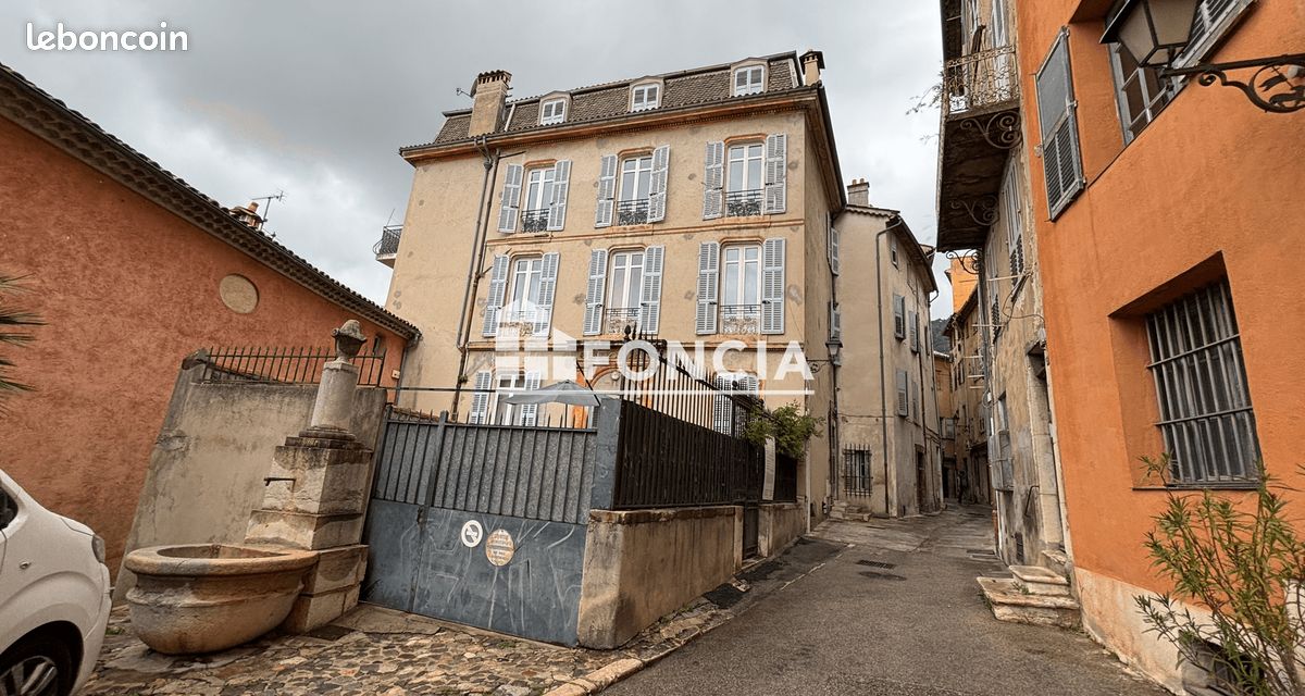 Appartement 4 pièces 81 m² · à Grasse · 81 m² · 1 080 €/mois