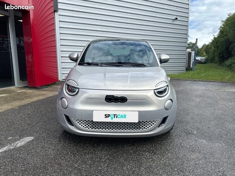 Fiat 500 e 118ch Giorgio Armani Collectors Edition MY25 (image 2)