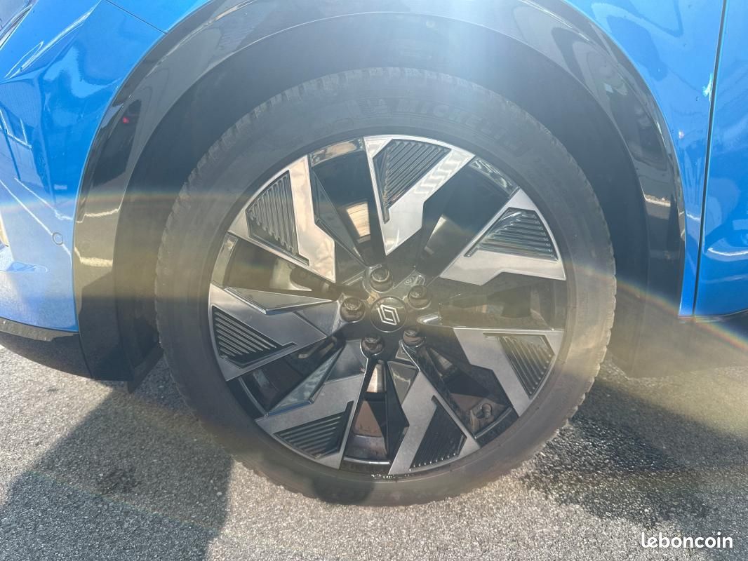 Renault Rafale E-Tech 4x4 300 esprit Alpine (image 32)