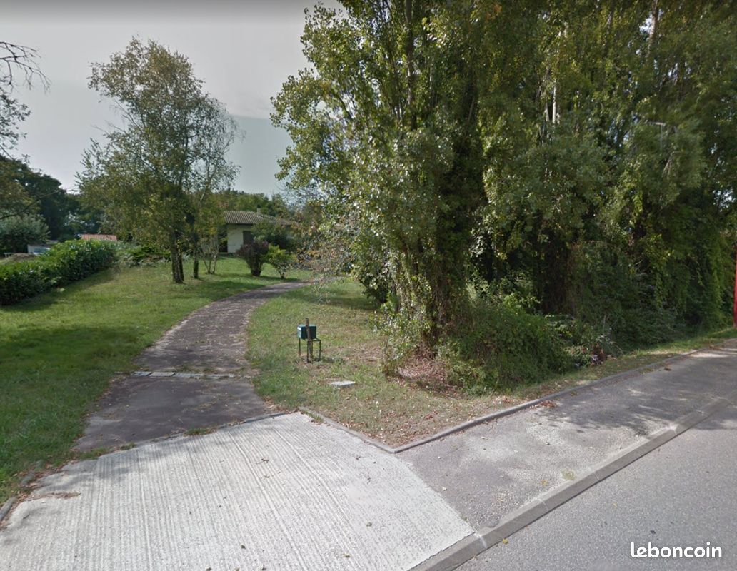 Terrain constructible 1960 m² arboré – CU valide – Libre constructeur – Saint Martin de Hinx · à Saint-Martin-de-Hinx · 189 0
