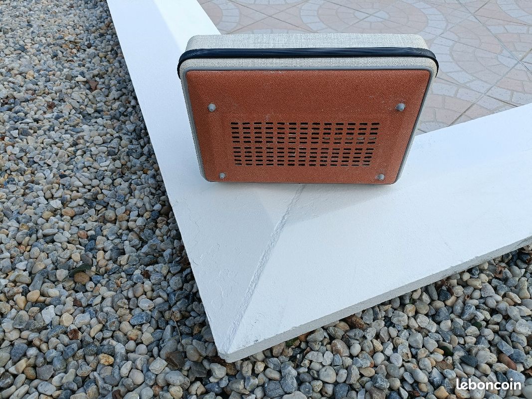 Tourne disque vintage (image 5)