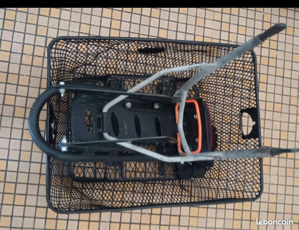 Porte bagage et panier (image 3)