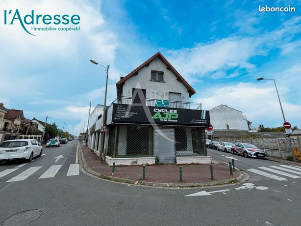 https://img.leboncoin.fr/api/v1/lbcpb1/images/86/ea/fe/86eafe0f9f97922129061a5e7459bcf5b731d7fd.jpg?rule=ad-image