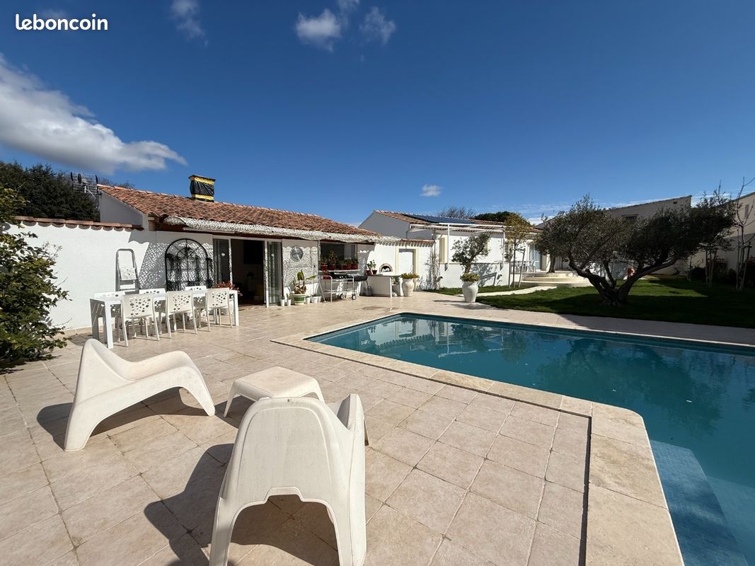 Maison 6 pièces 180 m² · à Tavel · 180 m² · 439 000 €
