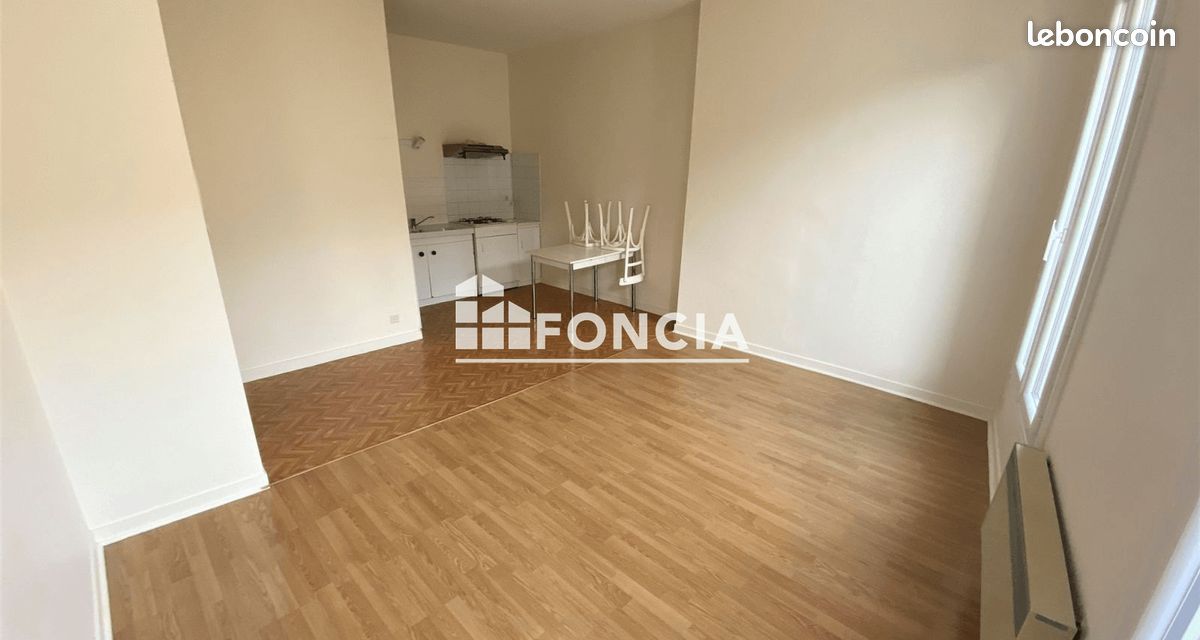 Appartement 1 pièce 26 m² · à Châtellerault · 26 m² · 320 €/mois